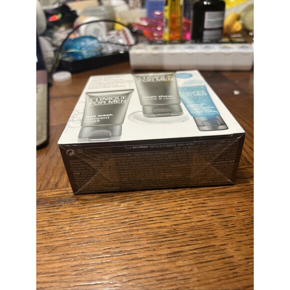 Best of Clinique Men Travel 3pc Set NEW Face Wash Cream Shave Maximum Hydrator - Picture 6 of 6